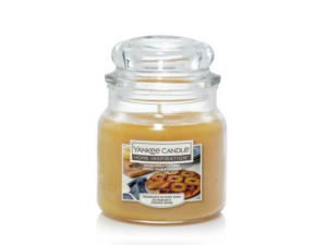 SPICED PINEAPPLE CAKE MEDIUM JAR YANKEE CANDLE